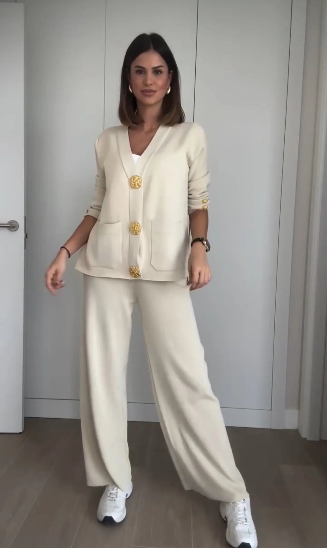 Ensemble cardigan tricoté à boucle métallique